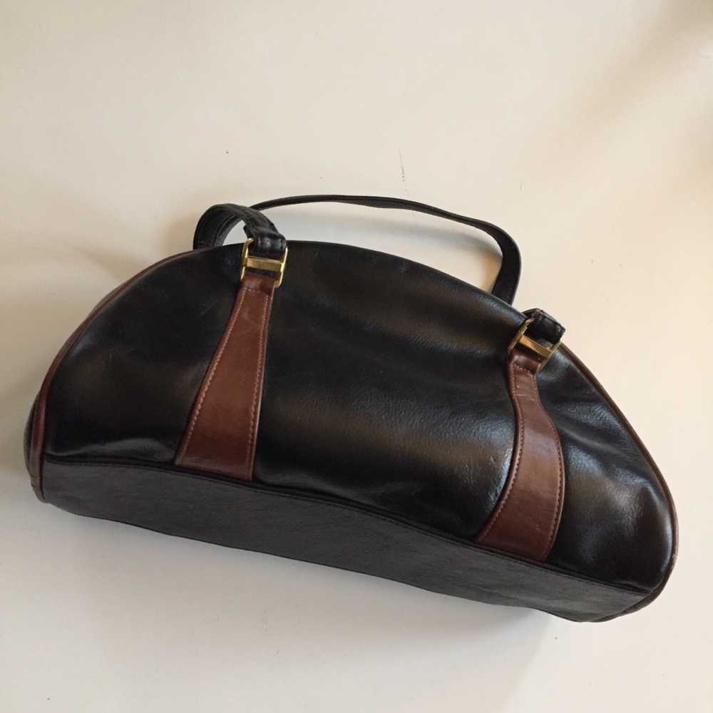 DAWLI Black Leather Duffel Handbag